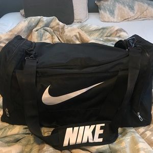 Large black nike duffel bag
